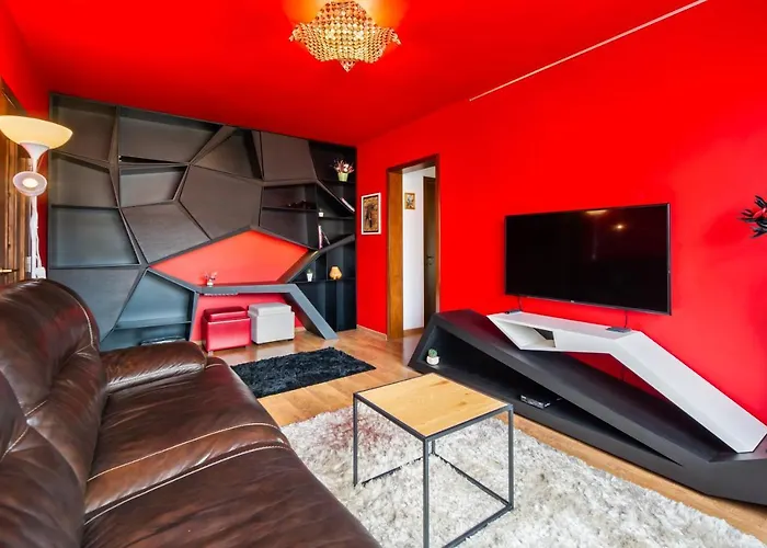 Certo -Vibrant And Modern Retreat